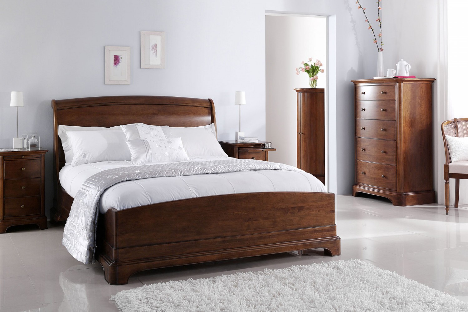 opener lens stok Willis & Gambier houten bedden | Belvedere villa-inrichting